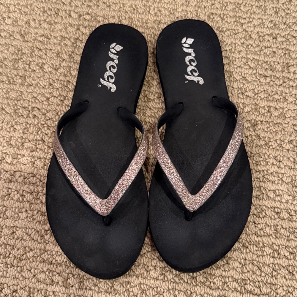 Girls Reef flip flops